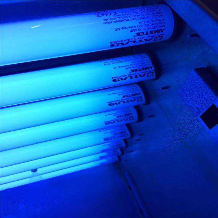 UV紫外试验箱紫外辐照量0.9W/m2